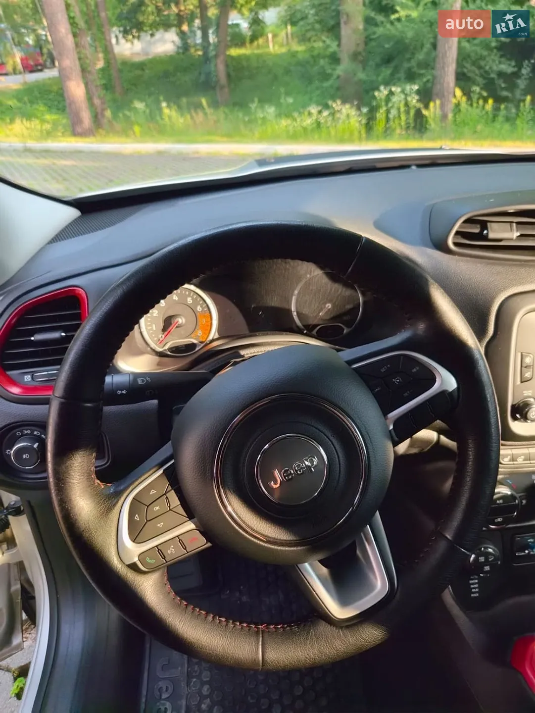 2017 Jeep Renegade - мініатюра 71