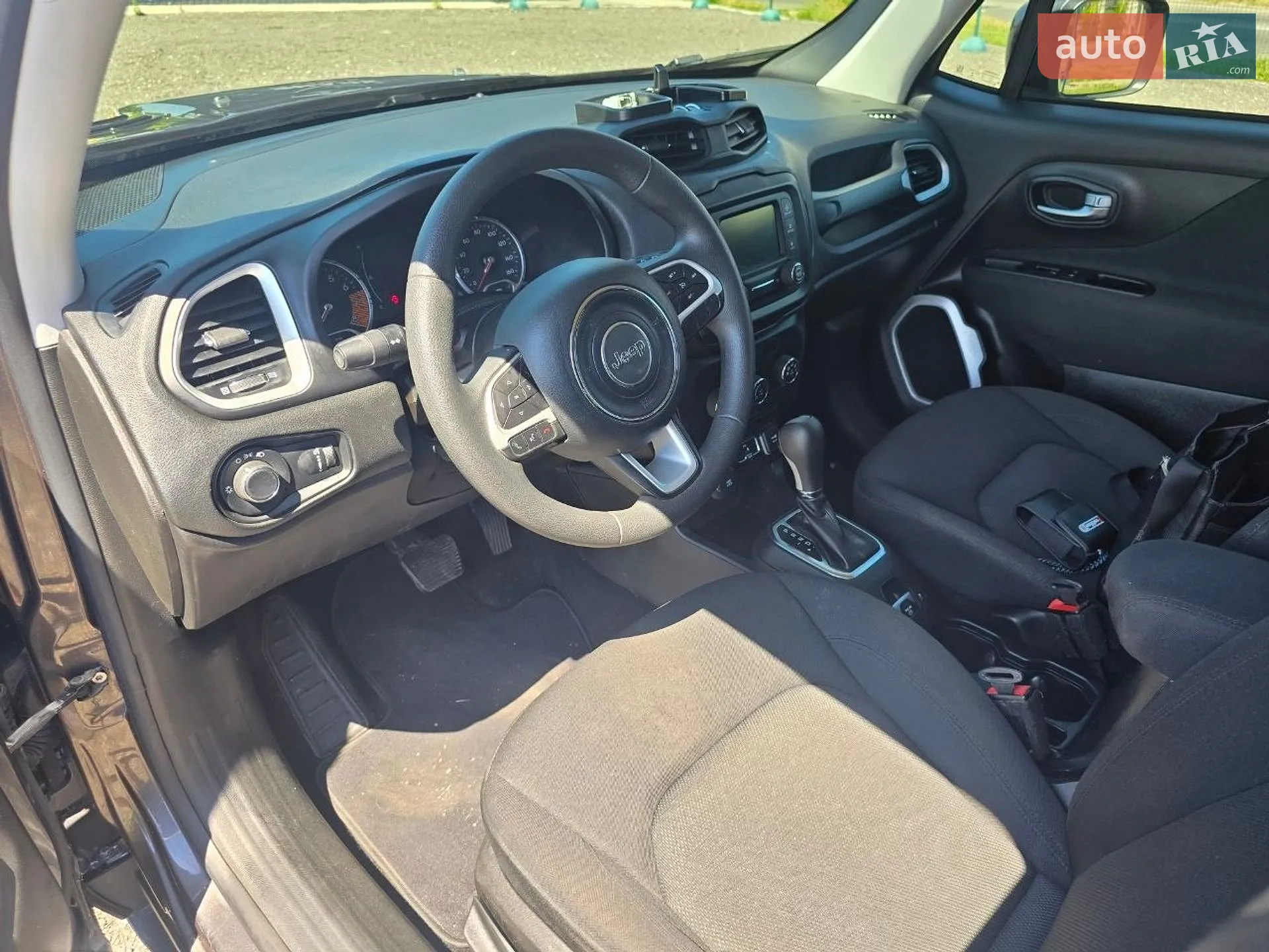 2020 Jeep Renegade - мініатюра 13