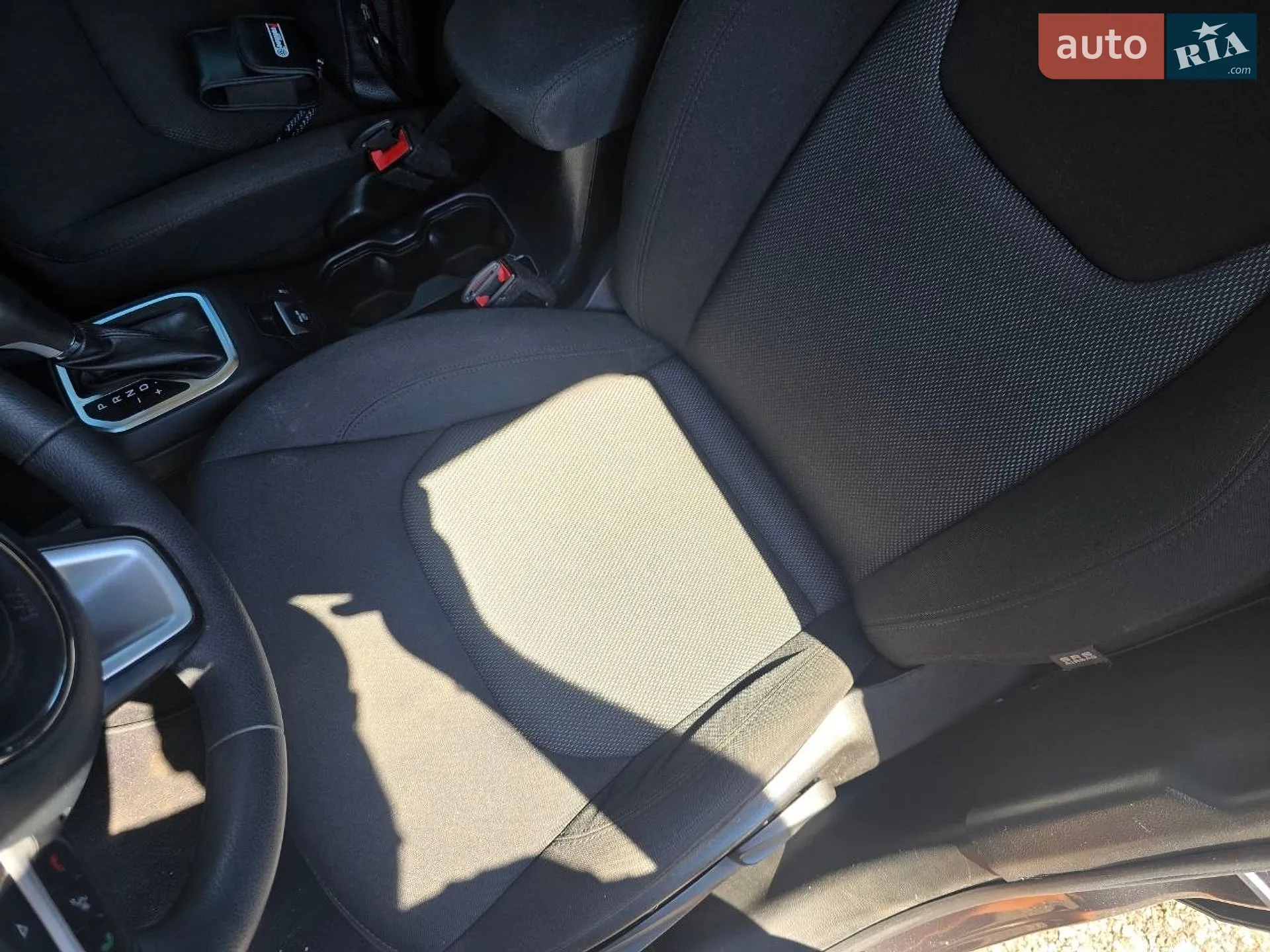 2020 Jeep Renegade - мініатюра 15