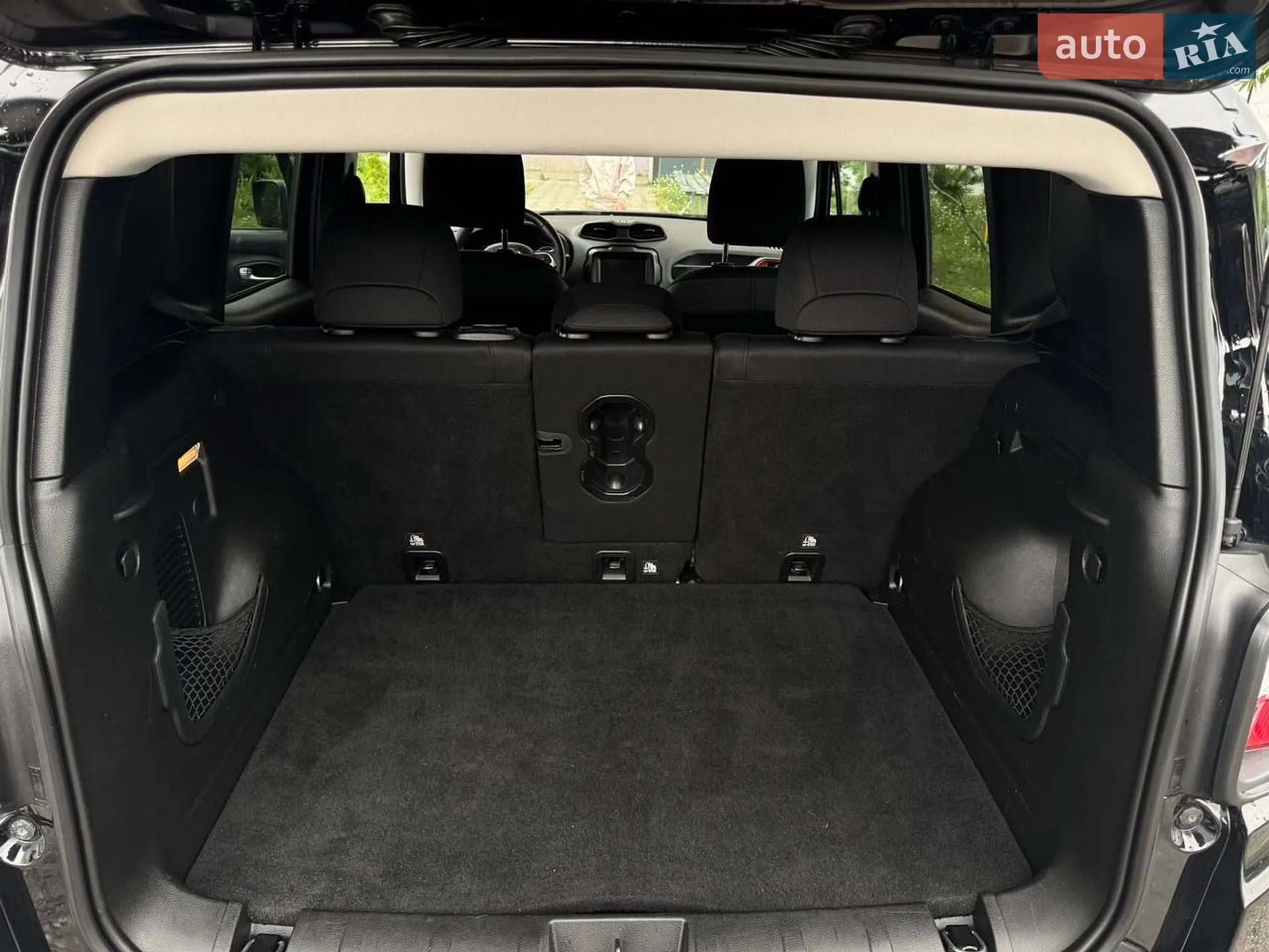 2019 Jeep Renegade - мініатюра 8