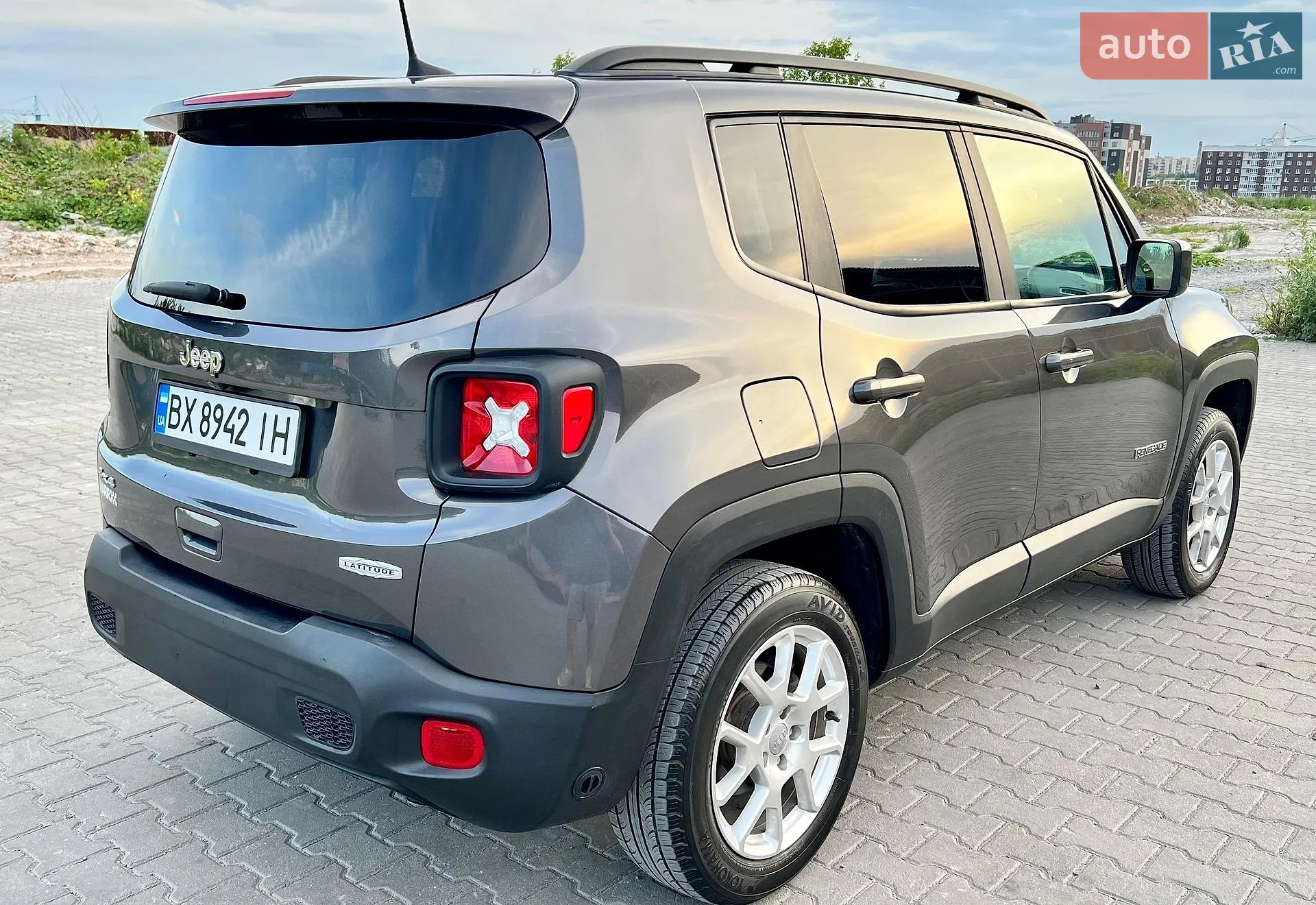 2020 Jeep Renegade - мініатюра 8