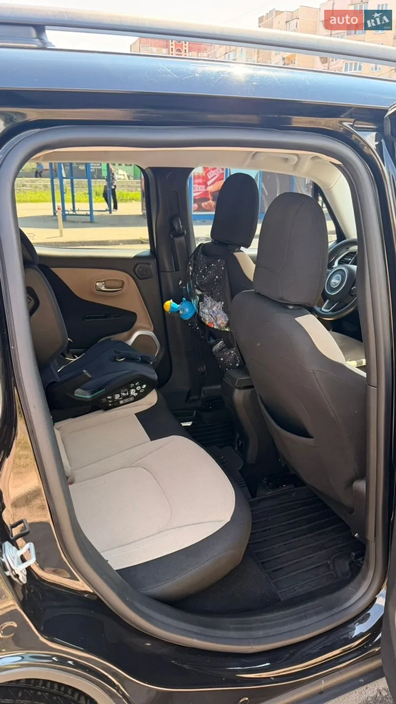 2015 Jeep Renegade - мініатюра 15