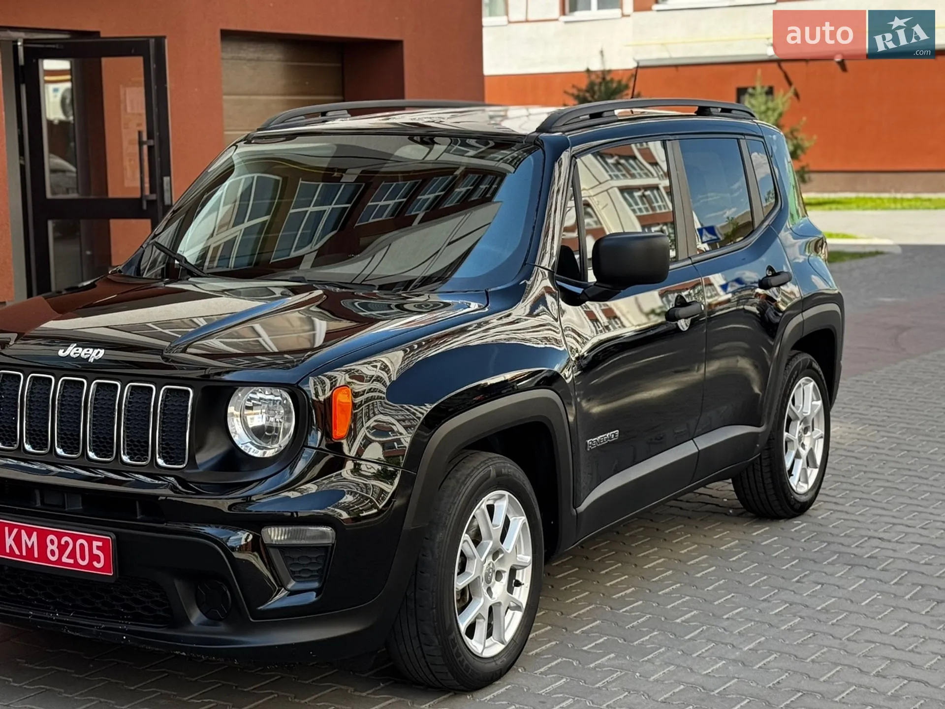 2021 Jeep Renegade - мініатюра 3