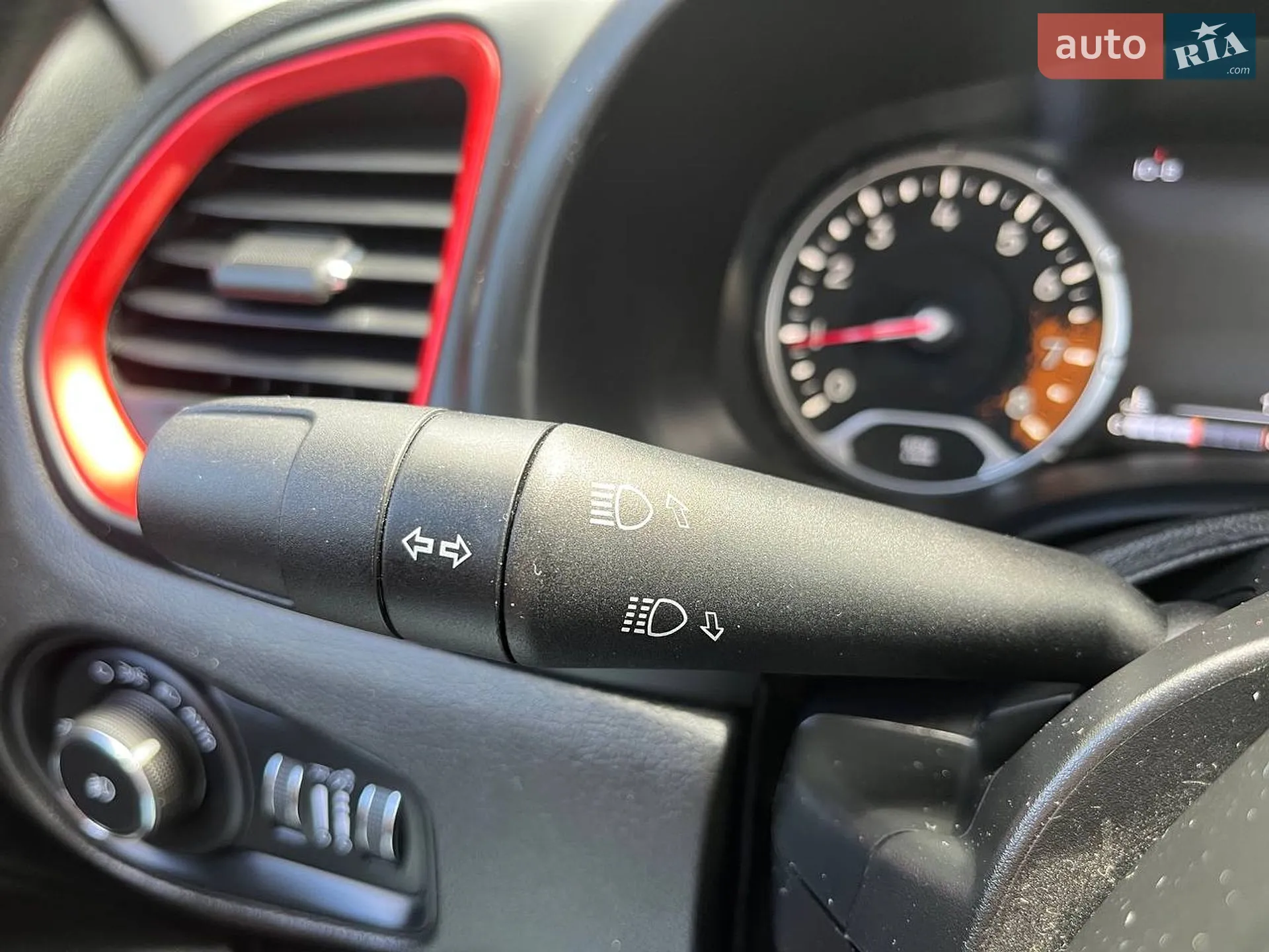 2018 Jeep Renegade - мініатюра 19