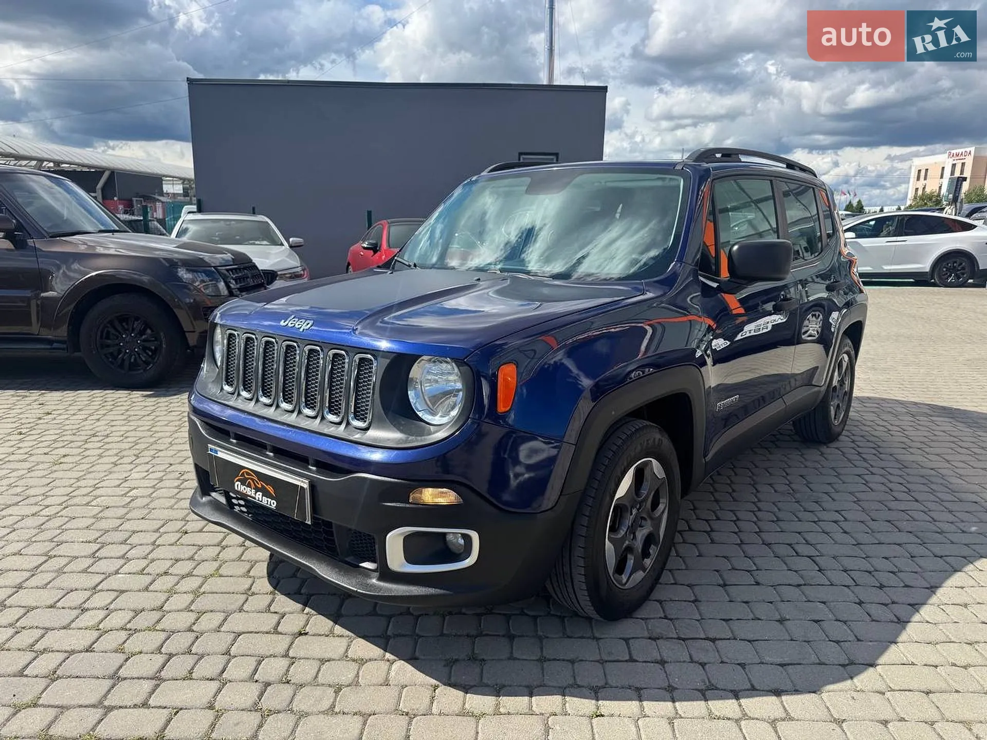 2016 Jeep Renegade - мініатюра 3