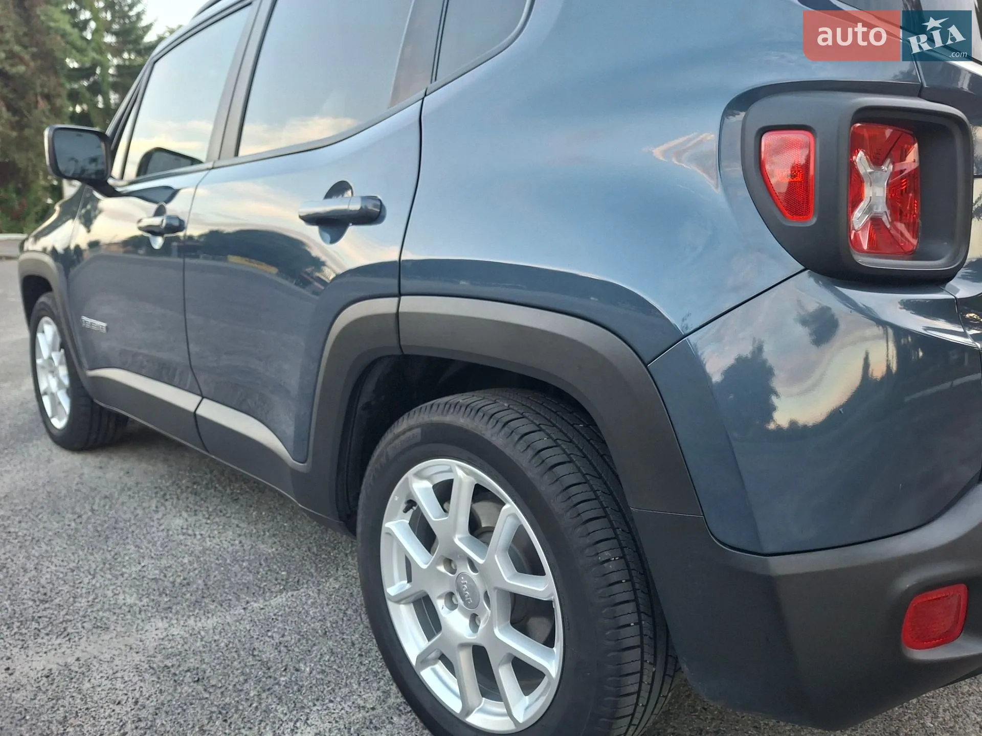2020 Jeep Renegade - мініатюра 13