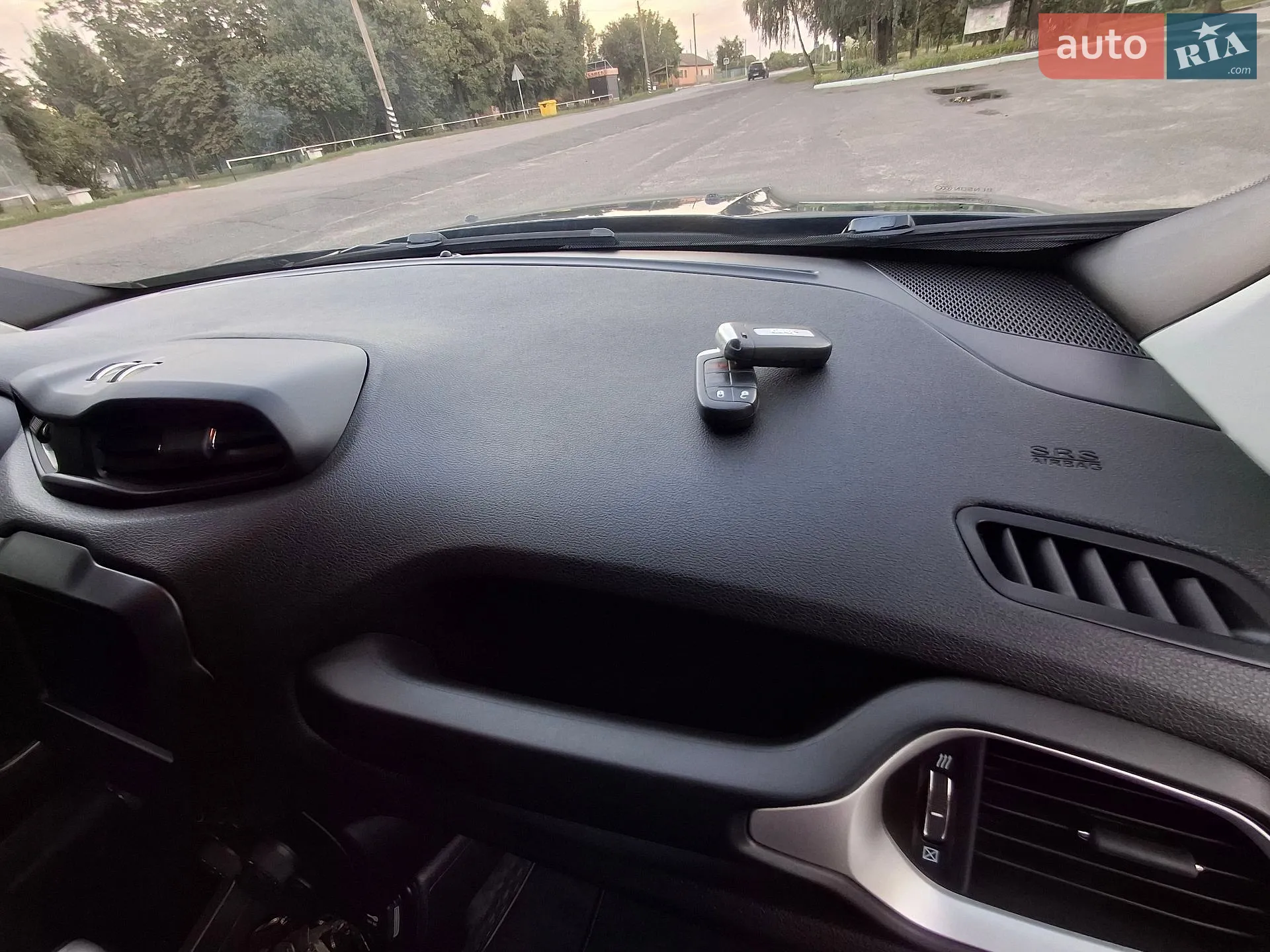 2020 Jeep Renegade - мініатюра 29