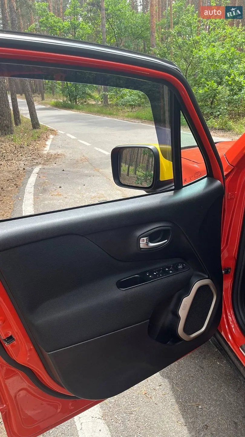 2015 Jeep Renegade - мініатюра 5