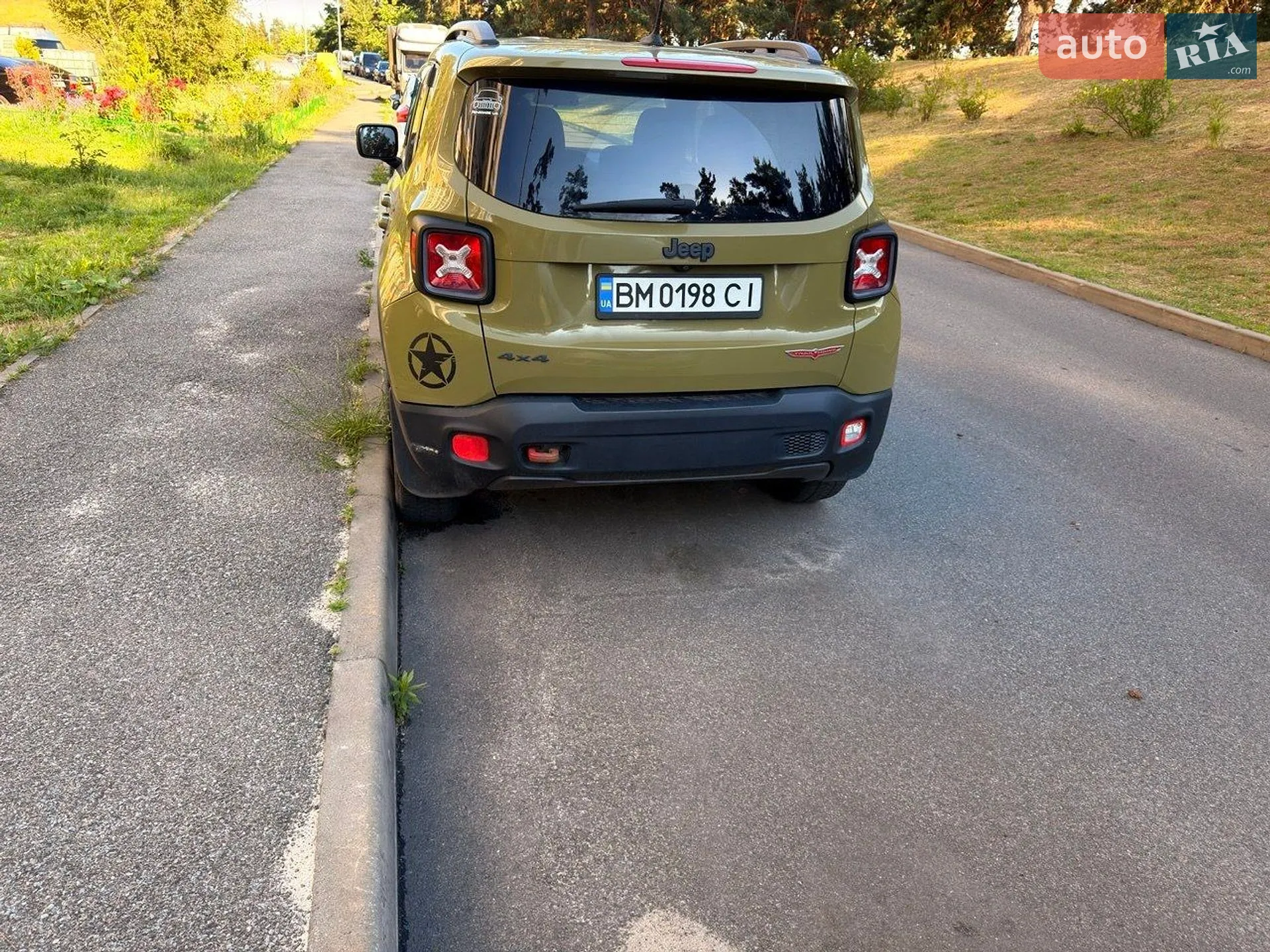 2015 Jeep Renegade - мініатюра 3