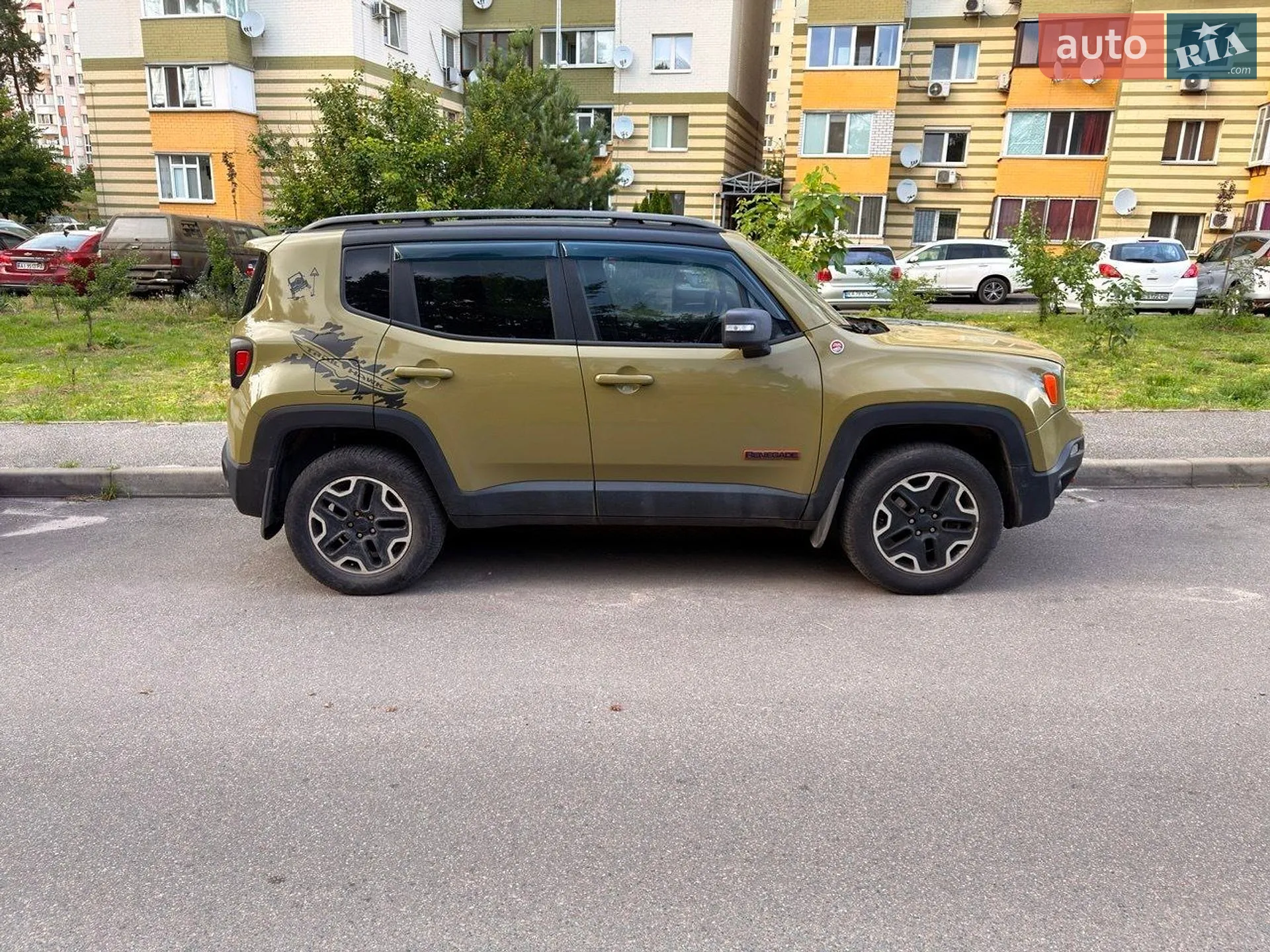 2015 Jeep Renegade - мініатюра 2