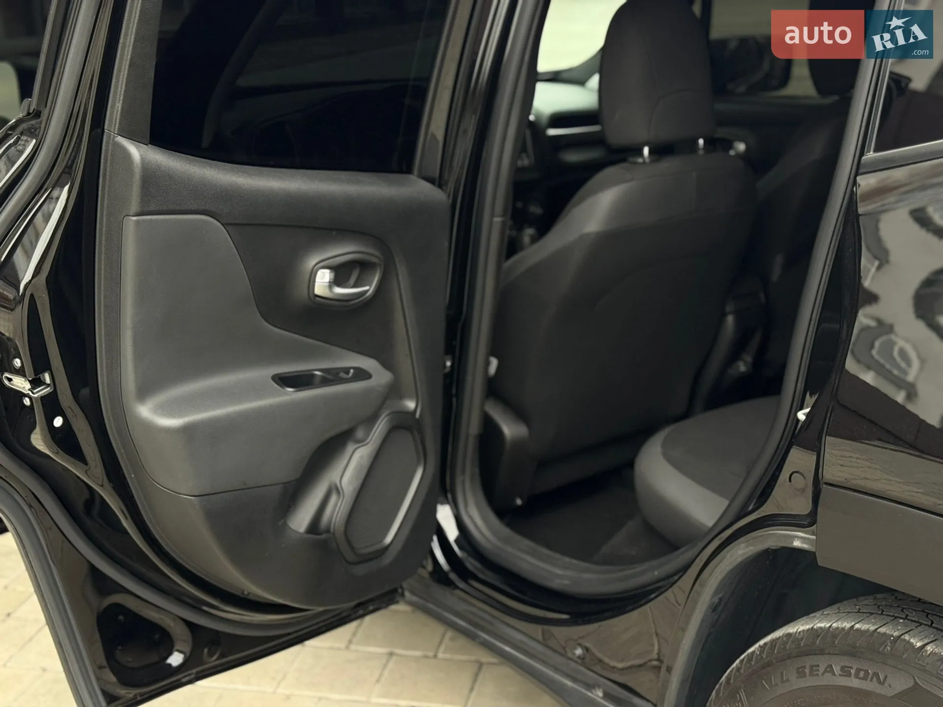 2019 Jeep Renegade - мініатюра 25