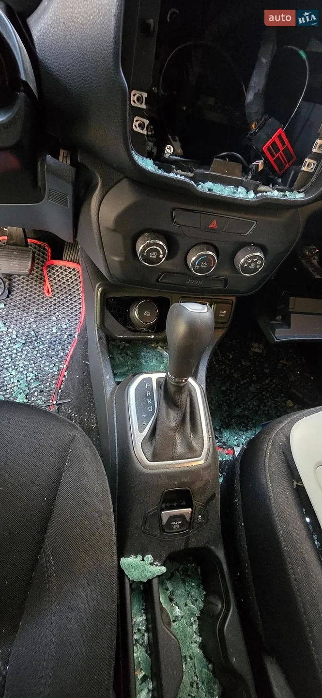 2019 Jeep Renegade - мініатюра 13