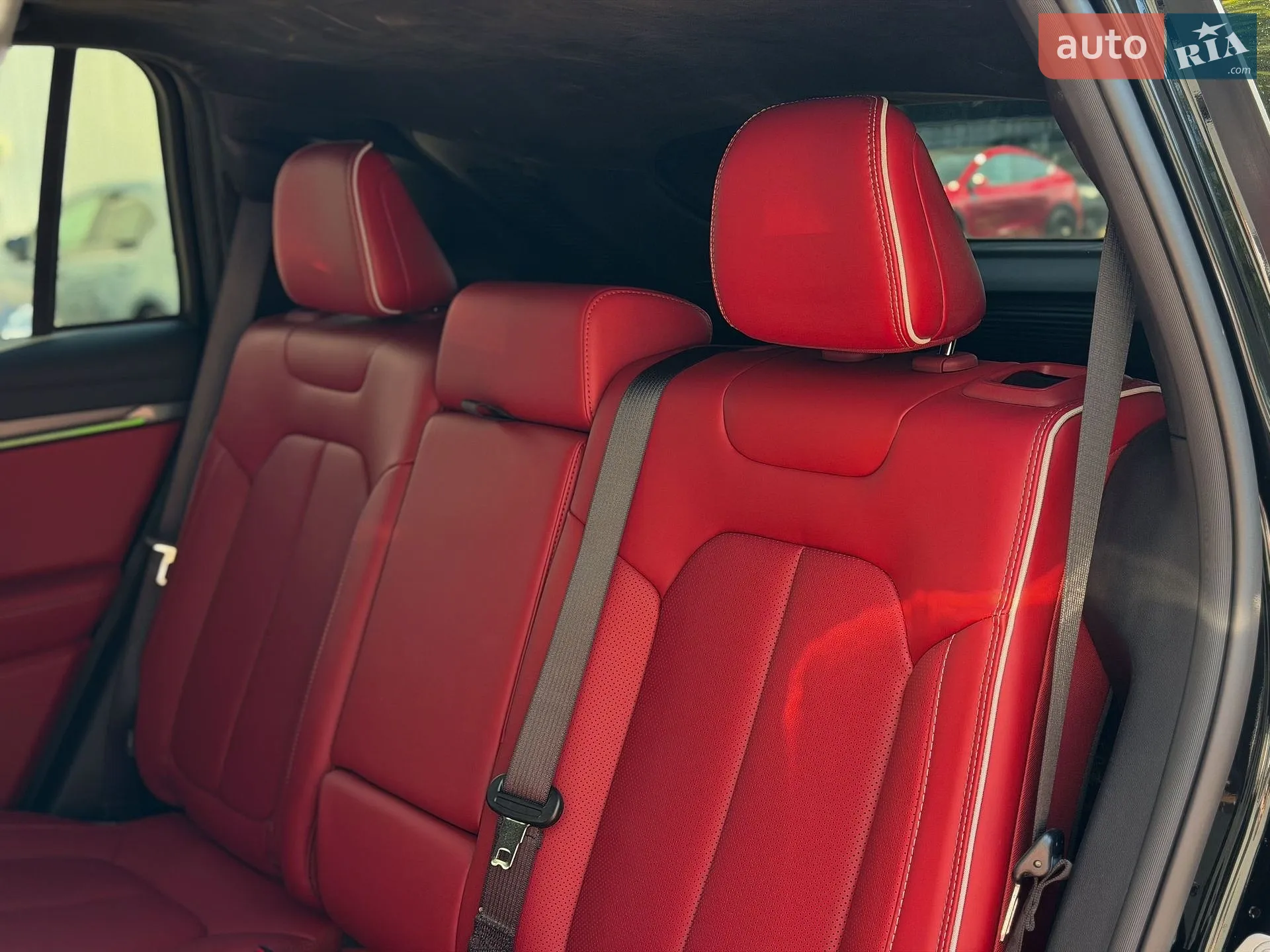 2024 Jeep Grand Wagoneer - мініатюра 15