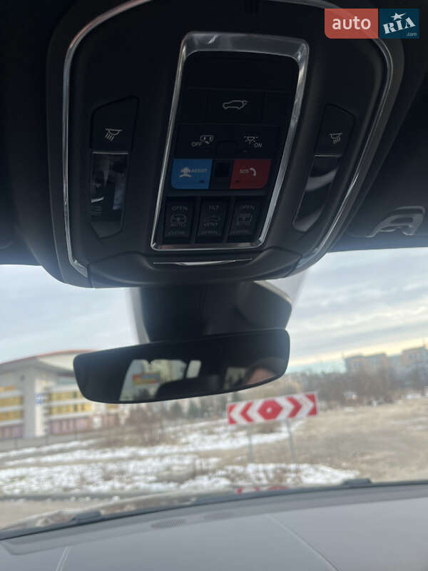 Внедорожник / Кроссовер Jeep Wagoneer 2023 в Киеве фото 46 Внедорожник / Кроссовер Jeep Wagoneer 2023 в Киеве