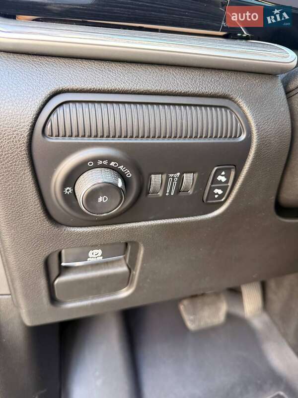 Внедорожник / Кроссовер Jeep Wagoneer 2022 в Львове фото 43 Внедорожник / Кроссовер Jeep Wagoneer 2022 в Львове