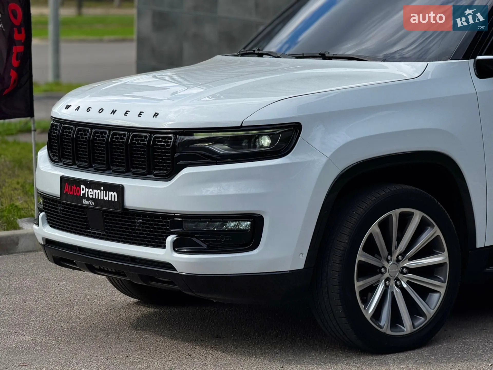 2022 Jeep Grand Wagoneer - мініатюра 9