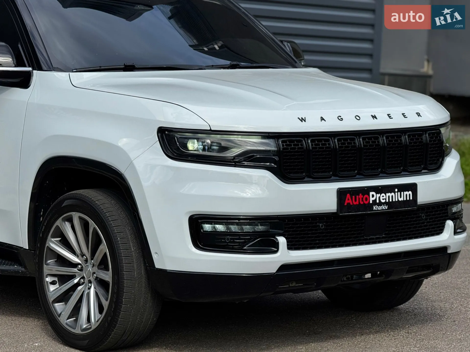 2022 Jeep Grand Wagoneer - мініатюра 11