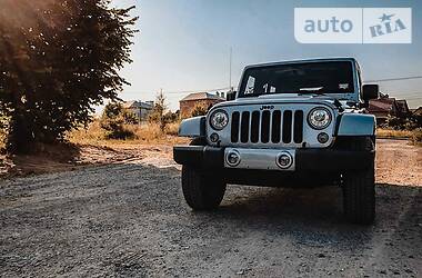 Позашляховик / Кросовер Jeep Wrangler 2018 в 