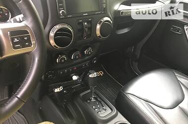 Позашляховик / Кросовер Jeep Wrangler 2018 в 
