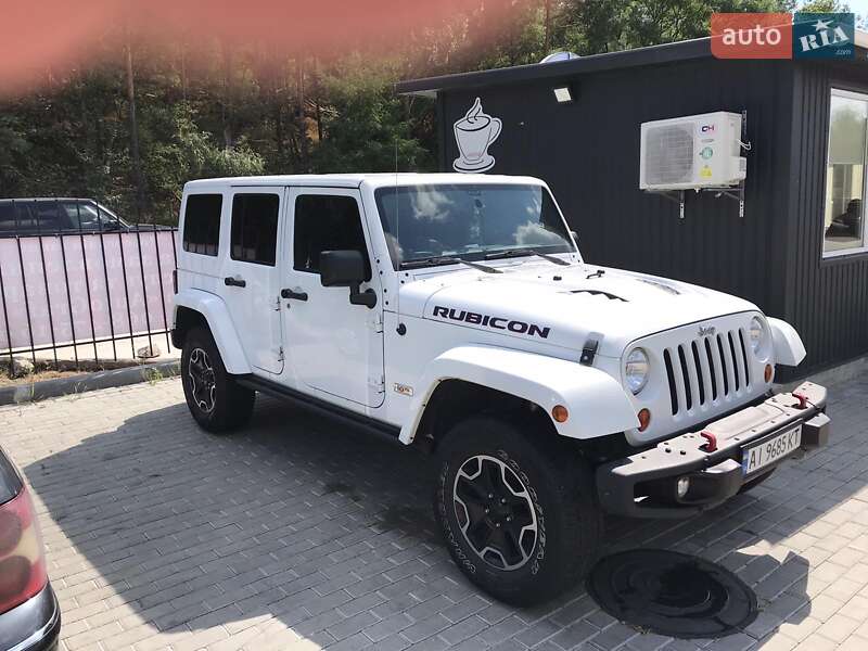 Позашляховик / Кросовер Jeep Wrangler 2013 в Києві