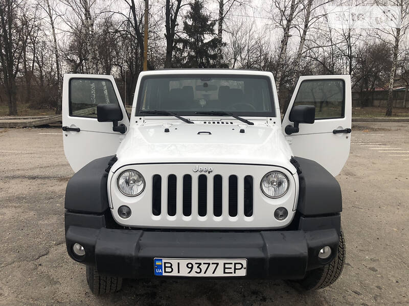 Позашляховик / Кросовер Jeep Wrangler 2017 в Пирятині