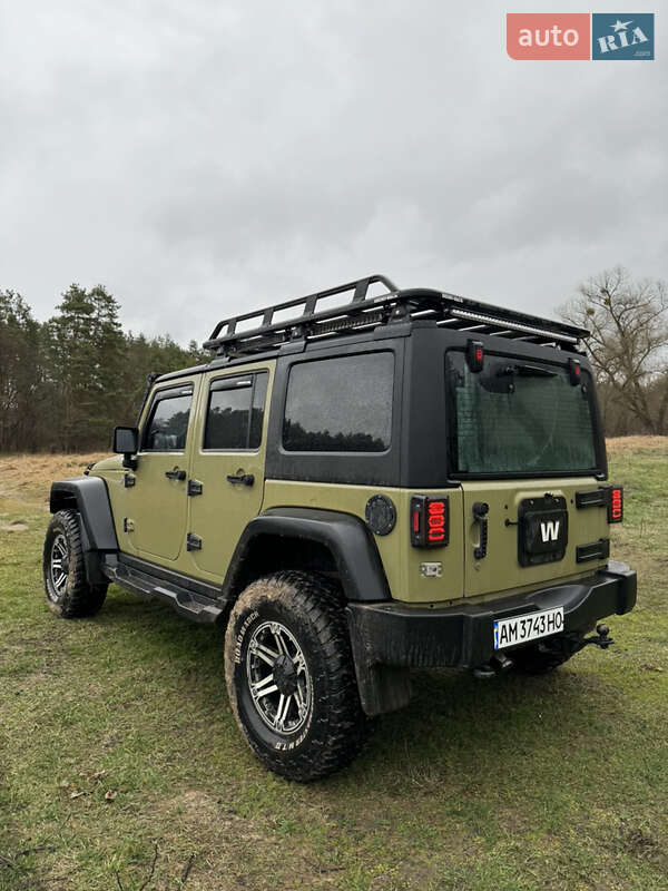 Позашляховик / Кросовер Jeep Wrangler 2012 в Житомирі