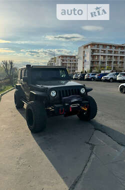 Позашляховик / Кросовер Jeep Wrangler 2014 в Києві