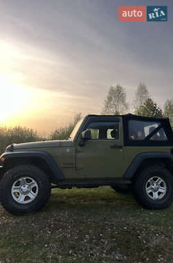 Внедорожник / Кроссовер Jeep Wrangler 2013 в Маневичах