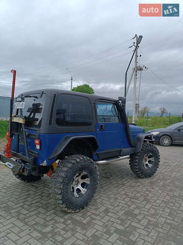 Внедорожник / Кроссовер Jeep Wrangler 2005 в Тячеве