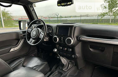 Внедорожник / Кроссовер Jeep Wrangler 2013 в Днепре