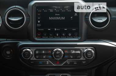 Внедорожник / Кроссовер Jeep Wrangler 2021 в 
