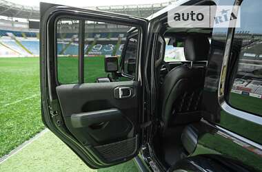 Внедорожник / Кроссовер Jeep Wrangler 2021 в 