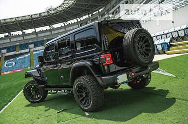 Внедорожник / Кроссовер Jeep Wrangler 2021 в 