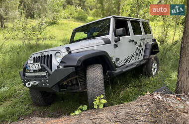 Внедорожник / Кроссовер Jeep Wrangler 2011 в 