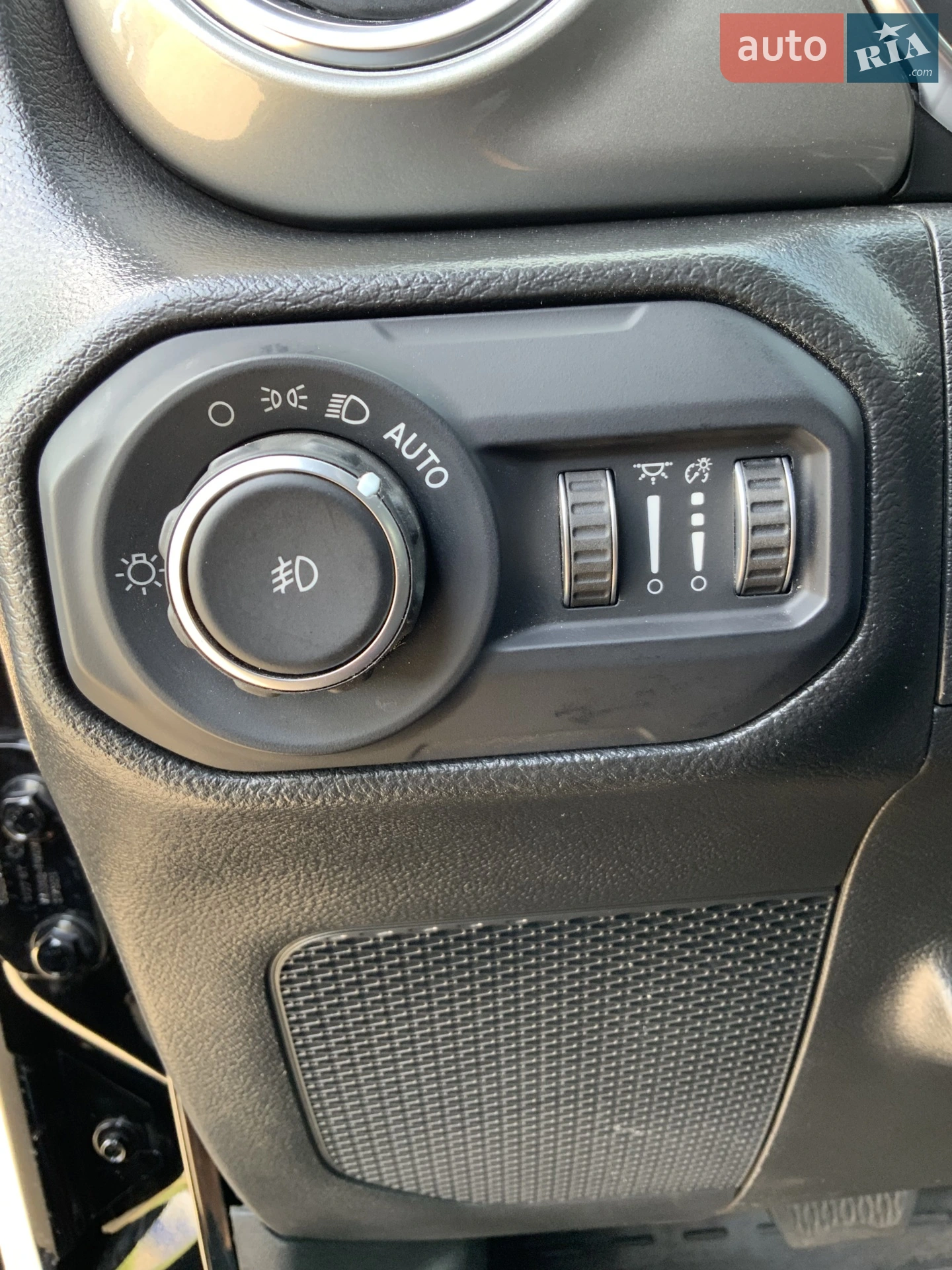2022 Jeep Wrangler - мініатюра 25