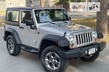 Внедорожник / Кроссовер Jeep Wrangler 2011 в Чернигове