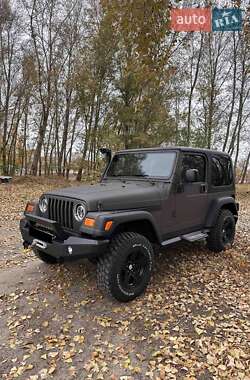 Внедорожник / Кроссовер Jeep Wrangler 2006 в Черкассах