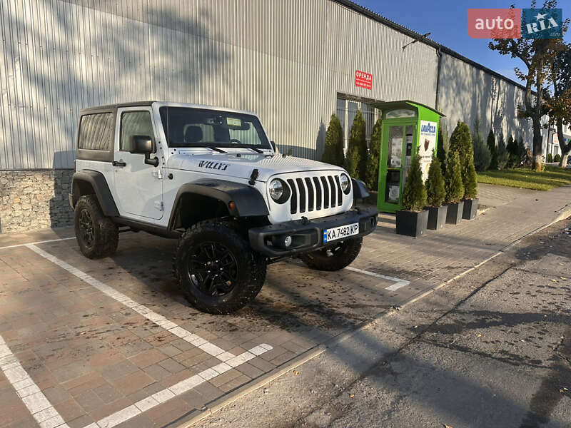 Внедорожник / Кроссовер Jeep Wrangler 2016 в Киеве фото 11 Внедорожник / Кроссовер Jeep Wrangler 2016 в Киеве