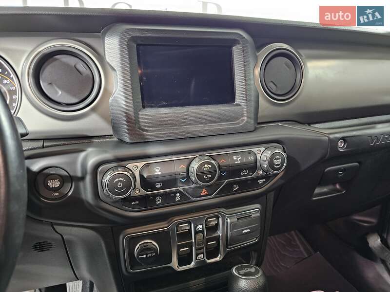Внедорожник / Кроссовер Jeep Wrangler 2021 в Киеве
