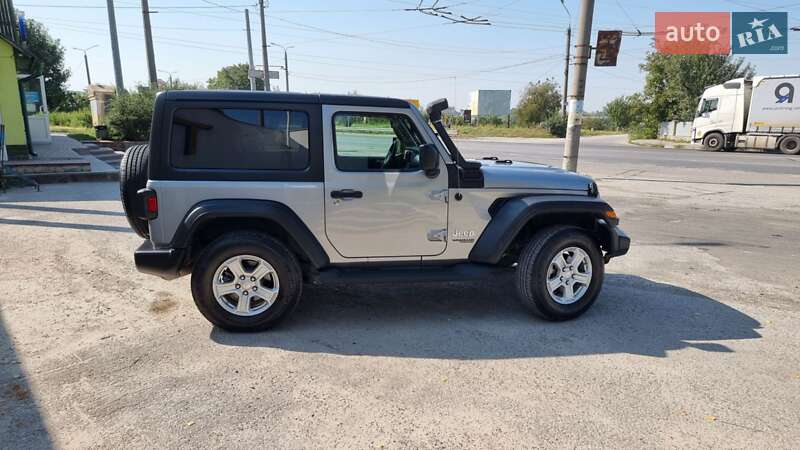 Внедорожник / Кроссовер Jeep Wrangler 2020 в Тернополе