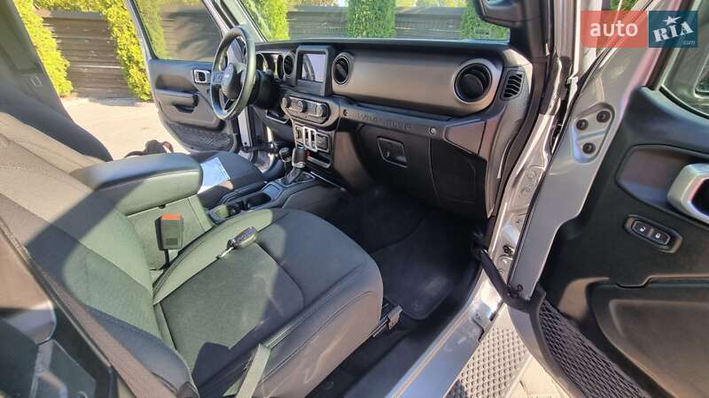 Внедорожник / Кроссовер Jeep Wrangler 2020 в Тернополе