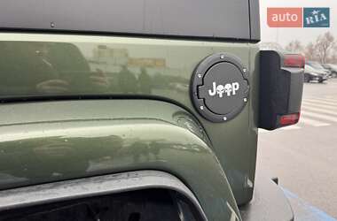 Внедорожник / Кроссовер Jeep Wrangler 2008 в Киеве