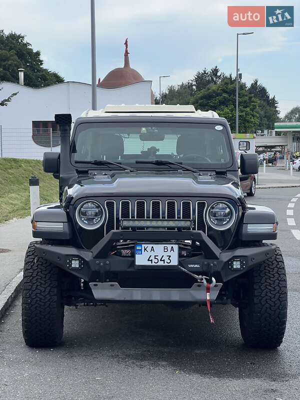 Позашляховик / Кросовер Jeep Wrangler 2018 в 