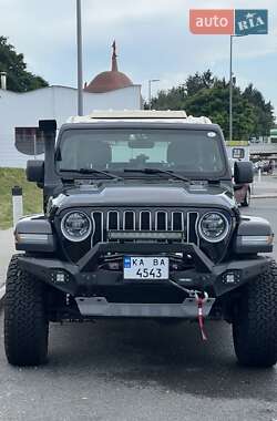 Позашляховик / Кросовер Jeep Wrangler 2018 в 