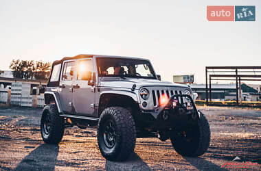 Внедорожник / Кроссовер Jeep Wrangler 2014 в 