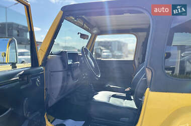 Внедорожник / Кроссовер Jeep Wrangler 1996 в 