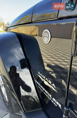 Позашляховик / Кросовер Jeep Wrangler 2013 в 