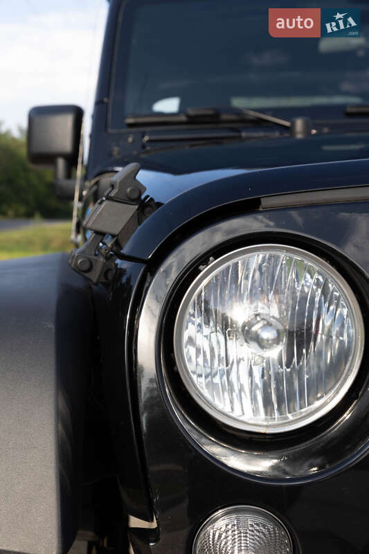 Позашляховик / Кросовер Jeep Wrangler 2017 в Львові