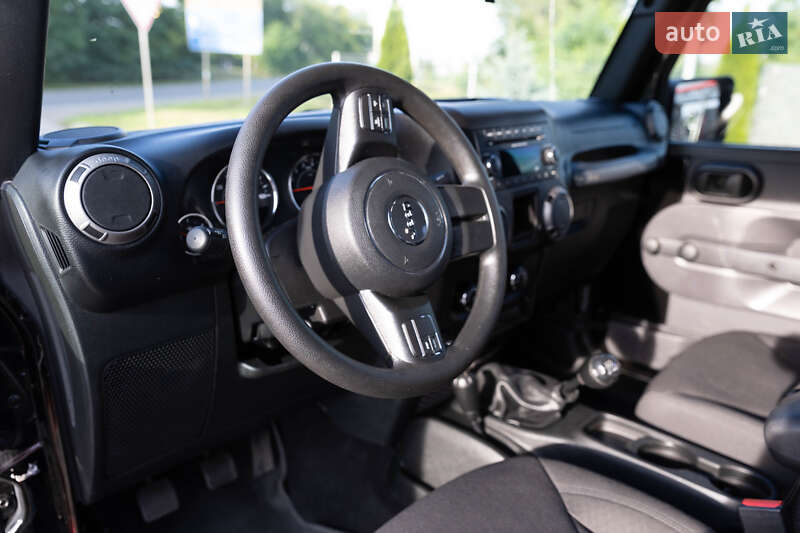 Позашляховик / Кросовер Jeep Wrangler 2017 в Львові