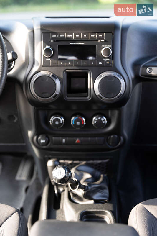 Позашляховик / Кросовер Jeep Wrangler 2017 в Львові